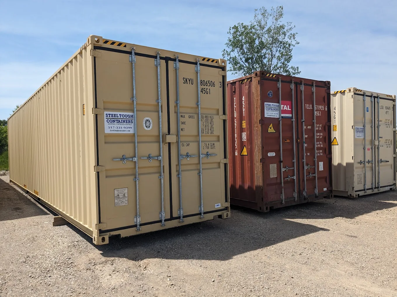 Choose between 20-foot and 40-foot containers for Michigan jobs (517) 331-9399